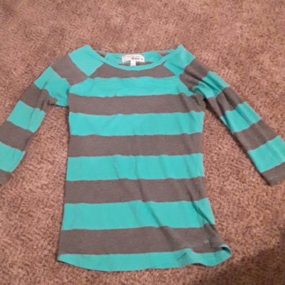 Striped 3/4 Sleeve Shirt